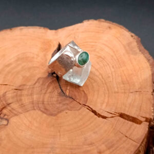 anillos-artesanales-plata-resilicencia-esmeralda02